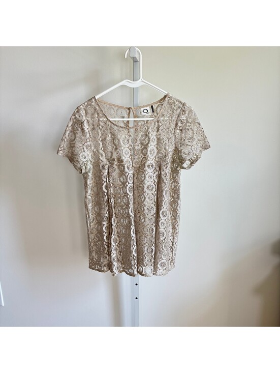 Anthropologie Tops - Anthropologie Akemi + Kin EUC Women's Lyra Lace Metallic Top (missing cami) S